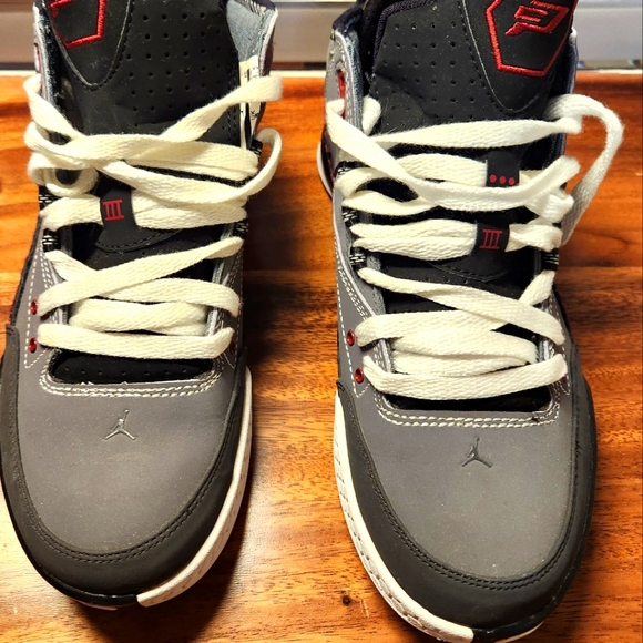 Jordan sneakers - Picture 2 of 8